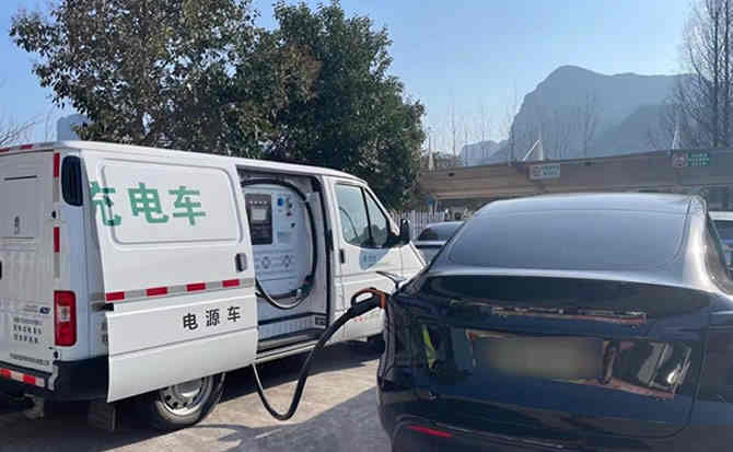 镜湖区汽车搭电